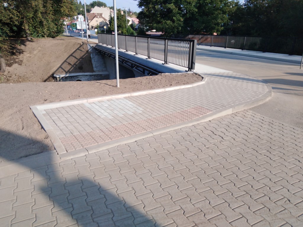 Obrázek 2 - Bezbariérový chodník v ul. Přemyslova a 28.října, Kralupy nad Vltavou
