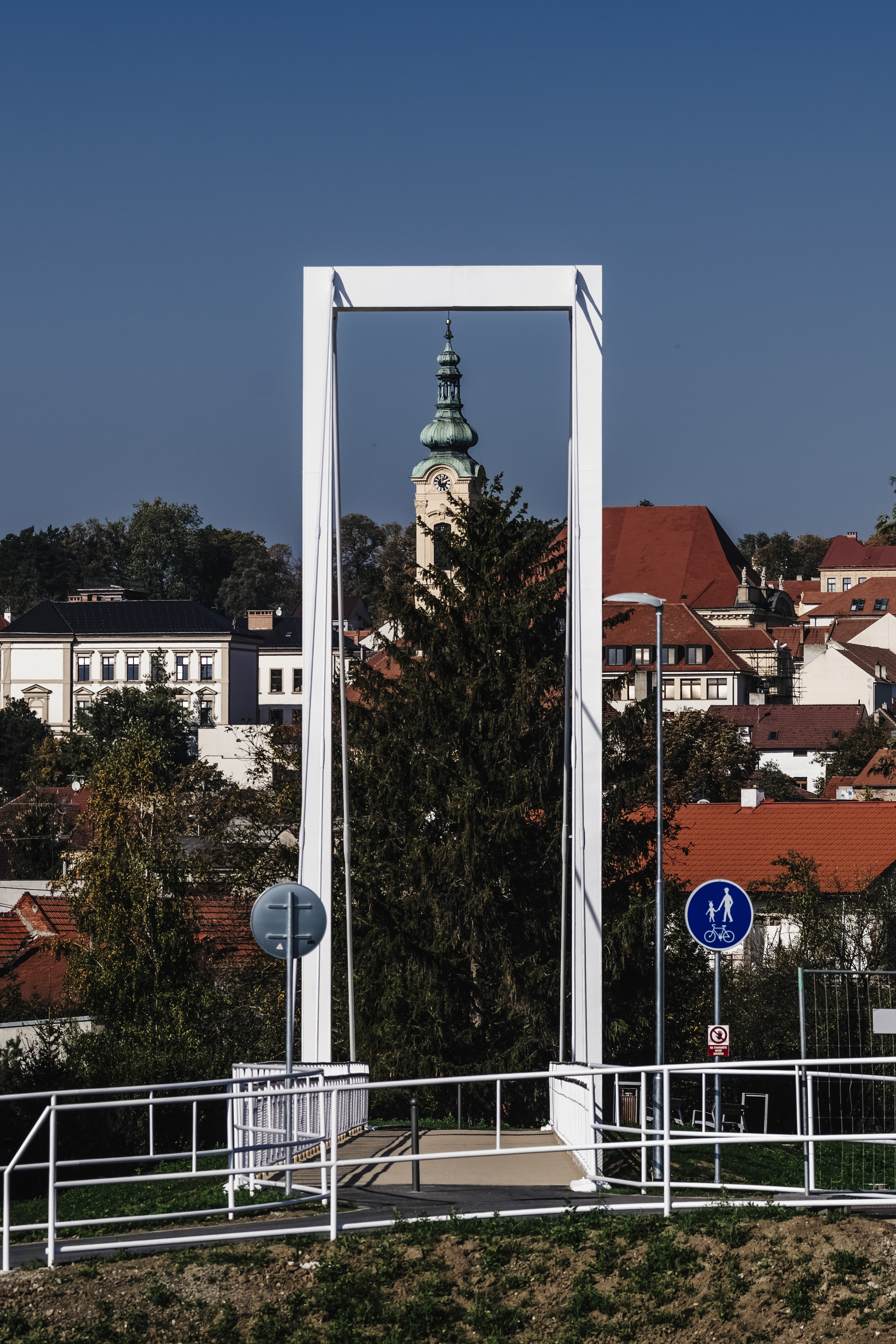 Obrázek 7 - Komunikační propojení Slováckého náměstí se sídlištěm Olšava v Uherském Brodě (I. a II. etapa)